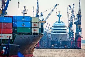 Caporalato in cantieri yacht di lusso a La Spezia, 8 arresti Caporalato in cantieri yacht di lusso a La Spezia, 8 arresti