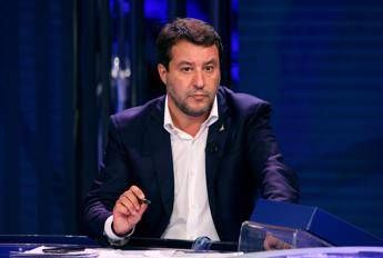 Salvini: Serve condono, se non lo fai in tempo di guerra... Salvini: Serve condono, se non lo fai in tempo di guerra...