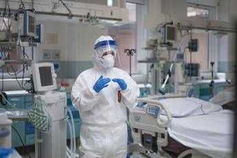 Covid, Pregliasco: Fase emergenza quasi superata Covid, Pregliasco: Fase emergenza quasi superata