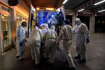 Covid Italia, tra febbraio e novembre 84mila morti in più su media 2015-19 Covid Italia, tra febbraio e novembre 84mila morti in più su media 2015-19