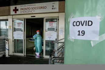 Covid Piemonte, 2.641 contagi e 69 morti: il bollettino