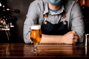 Birra, nel 2020 persi 1,6 mld e 21 mila posti di lavoro, pesa crisi consumi 'fuori casa'