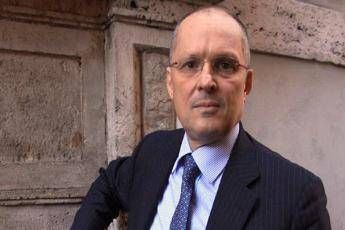 Malattie rare, Ricciardi: Serve salto di qualità su fondi e gestione ricerca Malattie rare, Ricciardi: Serve salto di qualità su fondi e gestione ricerca
