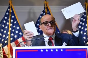 Elezioni Usa, Giuliani attacca: Piano per brogli in città a guida dem