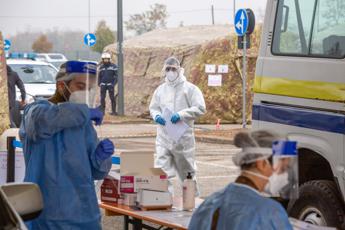 Covid Piemonte, oltre 1.550 nuovi contagi e 96 morti