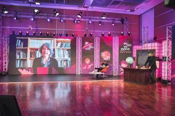 Digitale per promuovere il patrimonio culturale italiano: così Laura Moro, direttrice della Digital Library del MiBACT durante la trasmissione della terza giornata del WMF 2020 Digitale per promuovere il patrimonio culturale italiano: così Laura Moro, direttrice della Digital Library del MiBACT durante la trasmissione della terza giornata del WMF 2020