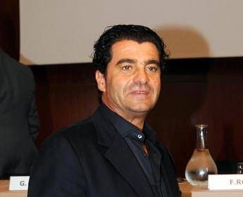Sci, appello di Tomba al governo: Aprire impianti Sci, appello di Tomba al governo: Aprire impianti