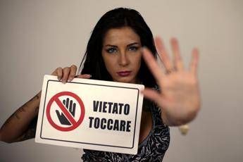 Femminicidi, uno ogni 3 giorni nel 2020