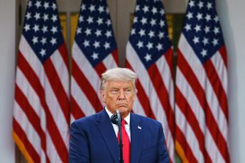 Elezioni Usa, Trump insiste: Transizione non decide chi sarà il presidente