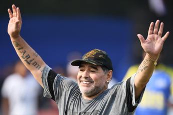 E' morto Maradona, Argentina in lacrime: 3 giorni di lutto