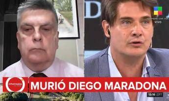 Maradona è morto, le lacrime del giornalista in tv Maradona è morto, le lacrime del giornalista in tv