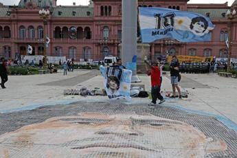 Maradona, legale denuncia: Ambulanza in ritardo di mezz'ora Maradona, legale denuncia: Ambulanza in ritardo di mezz'ora