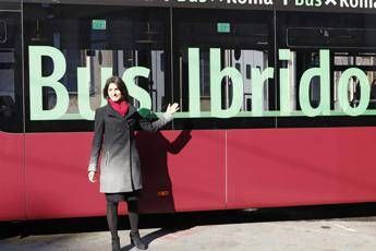 Atac sempre più green, presentato prototipo bus ibrido Atac sempre più green, presentato prototipo bus ibrido