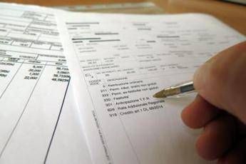 Tredicesima 2020 andrà in prestiti, mutui, bollette e tasse Tredicesima 2020 andrà in prestiti, mutui, bollette e tasse