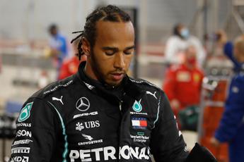 Lewis Hamilton positivo al covid