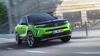 Energia, carattere e solidità per il nuovo suv elettrico di Opel Energia, carattere e solidità per il nuovo suv elettrico di Opel