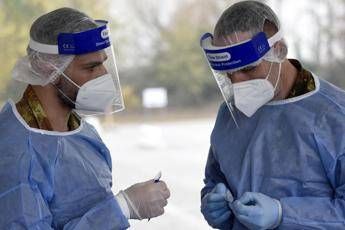 Coronavirus Puglia, oggi 917 casi: il bollettino Coronavirus Puglia, oggi 917 casi: il bollettino