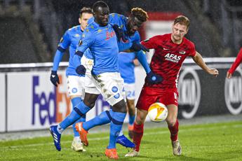 Az Alkmaar-Napoli 1-1, qualificazione rimandata