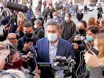 Covid e Natale, Toti: Governo ripensi a stop spostamenti Covid e Natale, Toti: Governo ripensi a stop spostamenti