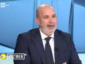 Mes, Crimi: Mercoledì maggioranza ci sarà Mes, Crimi: Mercoledì maggioranza ci sarà