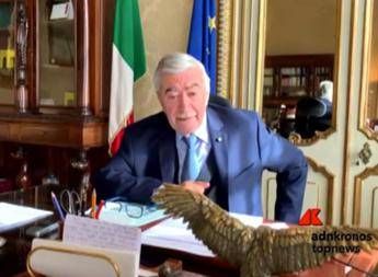 La 'lezione' di Morelli: Costituzione impone leale collaborazione fra istituzioni - video La 'lezione' di Morelli: Costituzione impone leale collaborazione fra istituzioni - video