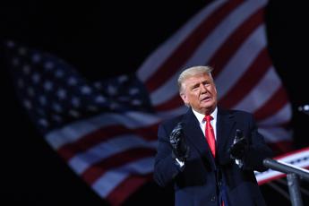 Trump: Usa come Terzo Mondo, rischio presidente illegittimo