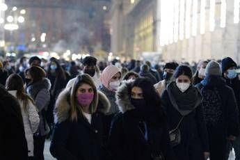 Assembramenti, Zaia: Dalle città spettacolo immondo Assembramenti, Zaia: Dalle città spettacolo immondo