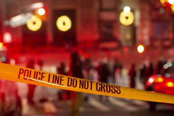 New York, uomo spara a polizia davanti chiesa: ucciso da agenti