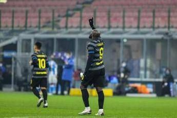 Il Genoa frena il Milan, Inter batte Napoli ed è a -1 dalla vetta Il Genoa frena il Milan, Inter batte Napoli ed è a -1 dalla vetta