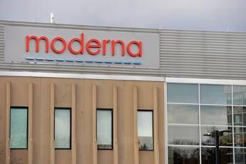 Vaccino Moderna, Ue acquista altre 80 milioni di dosi Vaccino Moderna, Ue acquista altre 80 milioni di dosi