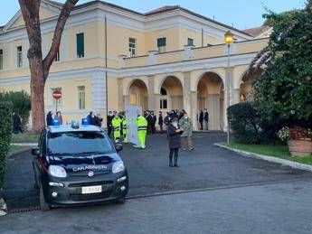 Vaccino Covid in Italia, l'infermiera: Piccolo ma fondamentale gesto Vaccino Covid in Italia, l'infermiera: Piccolo ma fondamentale gesto