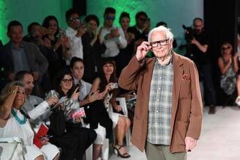 È morto Pierre Cardin, lo stilista aveva 98 anni È morto Pierre Cardin, lo stilista aveva 98 anni
