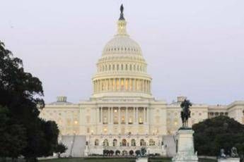 Covid Usa, deputato muore a 41 anni Covid Usa, deputato muore a 41 anni