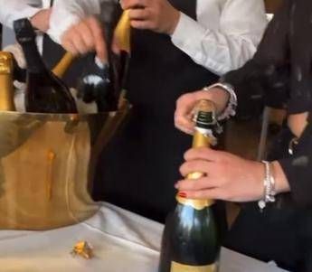 Capodanno e megafesta nel resort sul Garda, parla il gestore Capodanno e megafesta nel resort sul Garda, parla il gestore