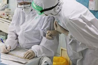 Coronavirus, maggior parte guariti con sintomi dopo 6 mesi Coronavirus, maggior parte guariti con sintomi dopo 6 mesi