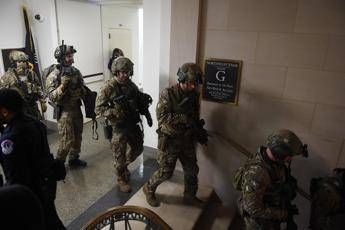 Assalto al Congresso, Fbi indaga: le ipotesi Assalto al Congresso, Fbi indaga: le ipotesi