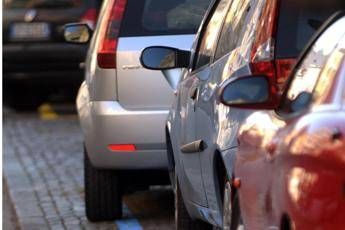 Bollo auto, dove slitta la scadenza