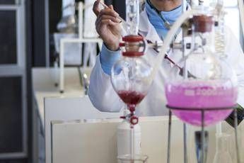 Superbatteri resistenti a antibiotici minaccia più grande del cancro, allarme da Gran Bretagna Superbatteri resistenti a antibiotici minaccia più grande del cancro, allarme da Gran Bretagna