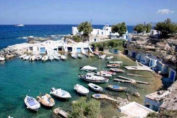 Grecia: allarme-turismo alle Cicladi, scarseggiano medicine e prodotti alimentari Grecia: allarme-turismo alle Cicladi, scarseggiano medicine e prodotti alimentari