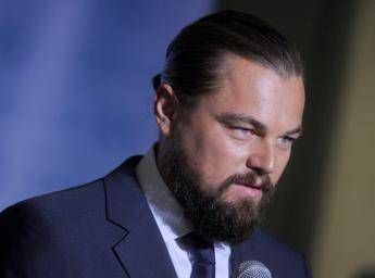 Amazzonia, Bolsonaro accusa DiCaprio: Finanzia gli incendi Amazzonia, Bolsonaro accusa DiCaprio: Finanzia gli incendi