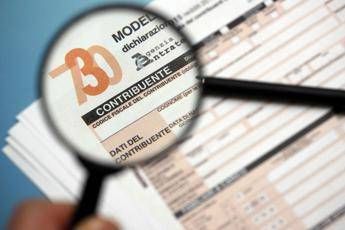 Mef: Reddito sotto 15.000 euro per 44% italiani Mef: Reddito sotto 15.000 euro per 44% italiani
