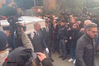 Ragazze investite, l'ultimo saluto a Gaia e Camilla Ragazze investite, l'ultimo saluto a Gaia e Camilla