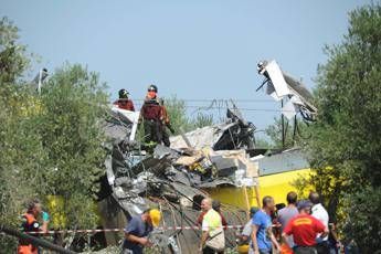 Scontro treni in Puglia, 3 anni fa la tragedia Scontro treni in Puglia, 3 anni fa la tragedia