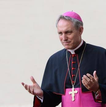 Dalle unioni gay a mafia capitale, Padre Georg a tutto campo su attualità e sfide Chiesa Dalle unioni gay a mafia capitale, Padre Georg a tutto campo su attualità e sfide Chiesa