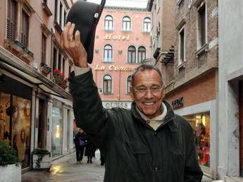 Il 'reazionario' Koncalovski a Venezia: La democrazia è un totem illusorio Il 'reazionario' Koncalovski a Venezia: La democrazia è un totem illusorio