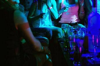 Focolaio covid Sicilia, 58 contagi dopo festa in un locale Focolaio covid Sicilia, 58 contagi dopo festa in un locale