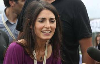 Raggi: Non mollo, siamo più uniti che mai /Video Raggi: Non mollo, siamo più uniti che mai /Video