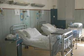 Due bimbi l'ora ricoverati per rotavirus, 80% genitori non conosce vaccino Due bimbi l'ora ricoverati per rotavirus, 80% genitori non conosce vaccino