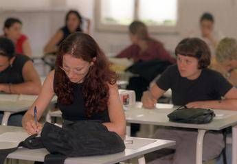 Maturità 2015, il 53% dei maturandi aspira ad uscire con un bel voto Maturità 2015, il 53% dei maturandi aspira ad uscire con un bel voto