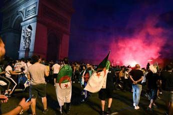 Algeria in semifinale Coppa Africa, caos in Francia Algeria in semifinale Coppa Africa, caos in Francia
